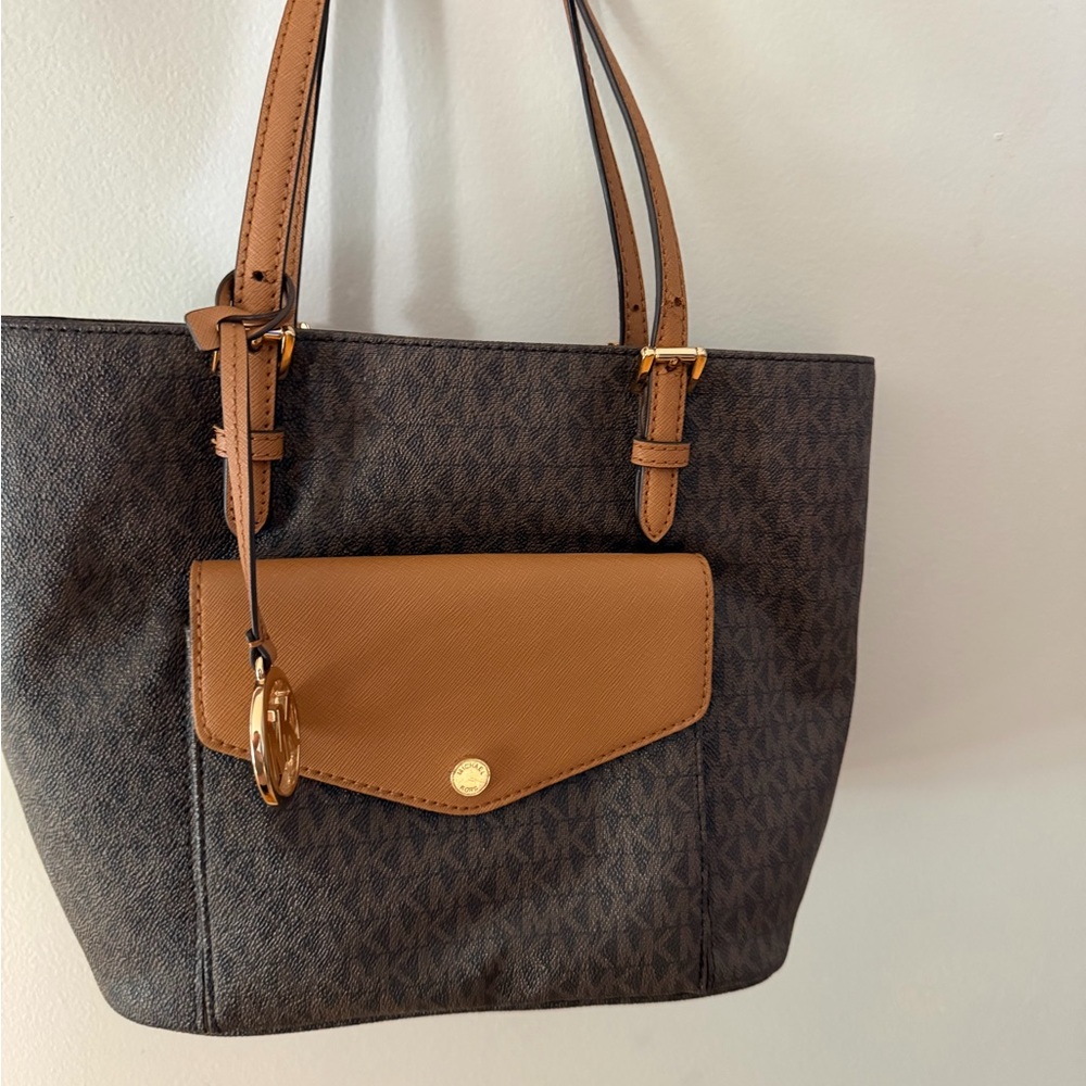 Michael Kors Black and Tan Shoulder Bag